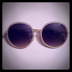 Round sunglasses